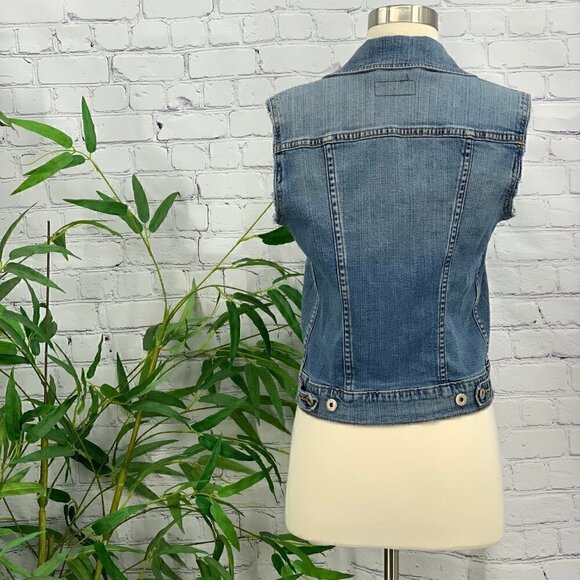 Levi Strauss Vintage Levi's Light Wash Denim Vest - Picture 3 of 6